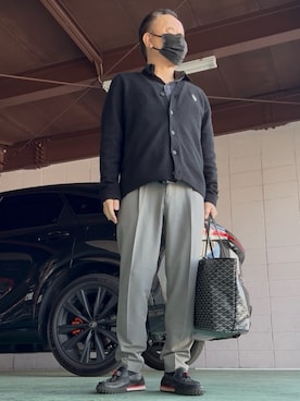 「Maison Kitsune（メゾンキツネ）のBOLD FOX HEAD PATCH REGULAR CARDIGAN（カーディガン/ボレロ、ブラック系）」を使った、かつさん（メンズ・174cm）の春コーディネート