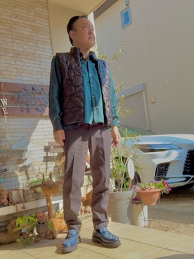 「UNITED ARROWS（ユナイテッドアローズ）のストレッチフランネル ノープリーツ スラックス COMFORT EASY-MODEL ヨコストレッチ（スラックス、グレー系）」を使った、かつさん（メンズ・174cm）の春コーディネート