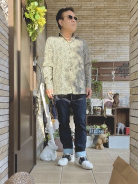 「スニーカーコーデ」｜かつさん（メンズ・174cm・50代）の春コーディネート