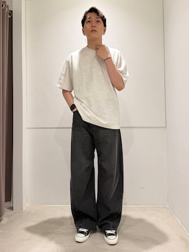 「カーブデニム」｜わかさまさん（メンズ・173cm）の夏コーディネート