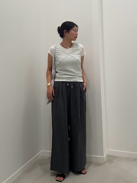 「fredy emue（フレディエミュ）のパフスリーブコンパクトTシャツ（Tシャツ/カットソー、ホワイト系）」を使った、そらさん（レディース・160cm）の夏コーディネート