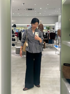 「fredy emue（フレディエミュ）のフラップデザインダンボールパンツ（その他パンツ、ブラック系）」を使った、そらさん（レディース・160cm）の秋コーディネート