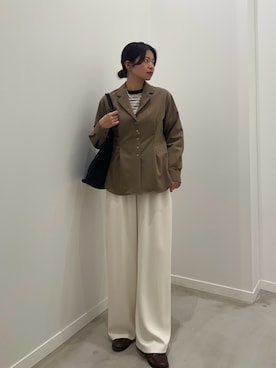 「fredy emue（フレディエミュ）の【4サイズ展開/リピーター続出！】とろみツイルストレートイージーパンツ（その他パンツ、ホワイト系）」を使った、そらさん（レディース・160cm）の春コーディネート