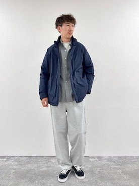 「アイテム（ダウンジャケット/コート、ブルー系）」を使った、Nicolas Tanakaさん（メンズ・181cm）の秋コーディネート