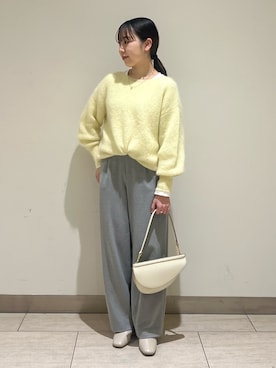 「グレーパンツ」｜とーこさん（レディース・152cm）の冬コーディネート