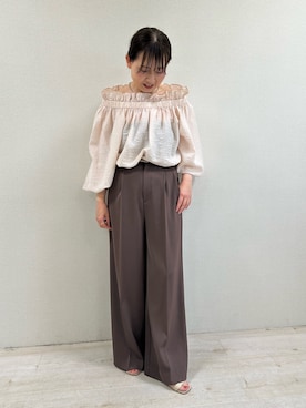 「NOLLEY’S Sophi（ノーリーズソフィ）のウォッシャブルシアーシルクワッシャーオフショルブラウス（シャツ/ブラウス、ピンク系）」を使った、sachirinさん（レディース・153cm）の春コーディネート