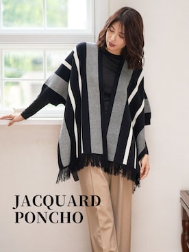 「アイテム（ポンチョ）」を使った、FOUND GOODさん（レディース・167cm）の冬コーディネート