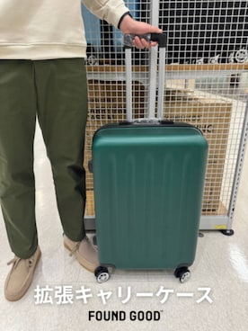 「アイテム（スーツケース/キャリーバッグ）」を使った、FOUND GOODさん（メンズ・180cm）の秋コーディネート