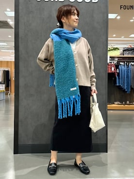 「マフラーコーデ」｜「アイテム（ローファー）」を使った、FOUND GOODさん（レディース・154cm）の冬コーディネート