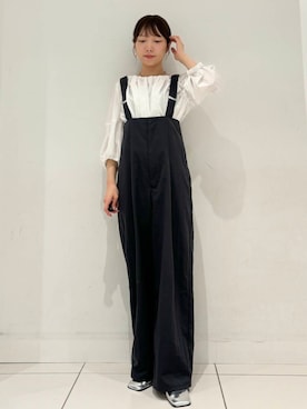 「アイテム（サロペット/オーバーオール、グレー系）」を使った、akaneさん（レディース・160cm）の秋コーディネート