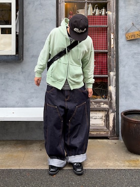 「アイテム（パーカー）」を使った、Shimoさん（メンズ・169cm）の春コーディネート