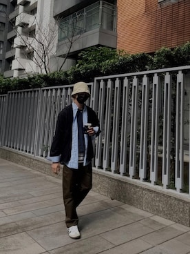 「重ね着ベストシーズン」｜「アイテム（チノパンツ）」を使った、Juinさん（メンズ・177cm）の秋コーディネート