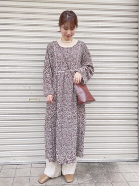 ショルダーバッグを使った 花柄ワンピース の人気ファッションコーディネート Wear