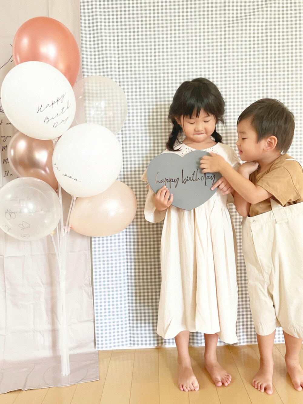 「ワンピース、シンプル、誕生日、シンプルコーデ、5歳、淡色コーデ、誕生日コーデ、フリル襟」｜「LOWRYS FARMのコットンレースカラーワンピース　942859（ワンピース、ホワイト系）」を使った、maakeeさん（キッズ・110cm）の秋コーディネートの1枚目の写真