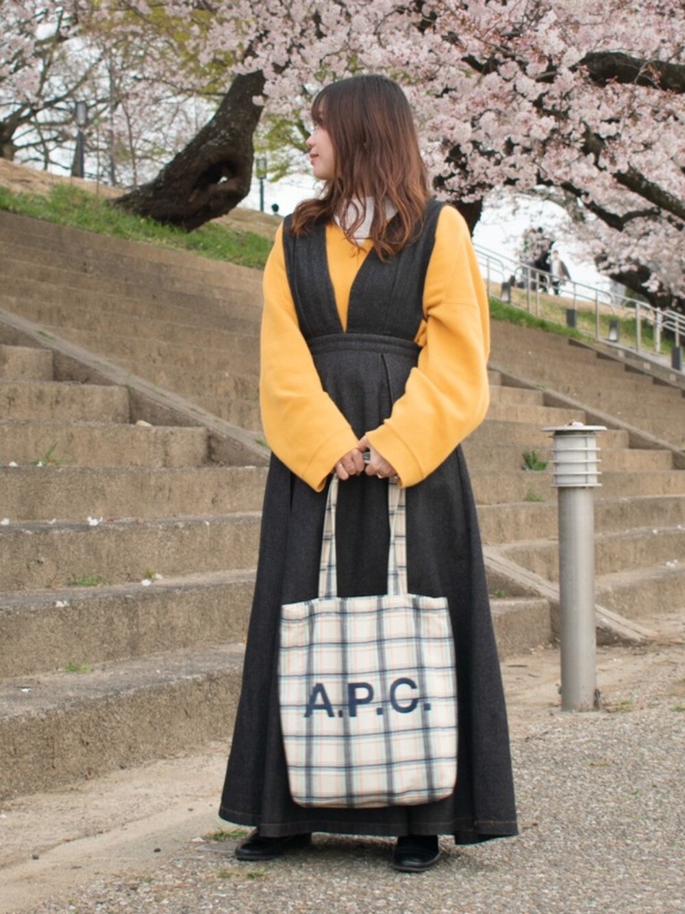 【最終値下げ】A.P.C. TOTE LOU 21P A.P.C.（アーペーセー）の「TOTE LOU 21P（トートバッグ）」 - WEAR