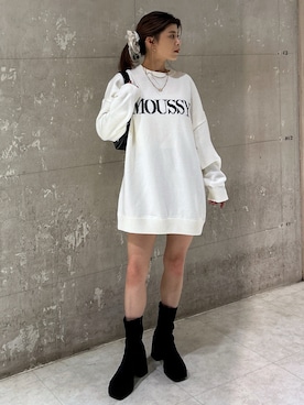 「MOUSSY（マウジー）のアイテム（その他パンツ）」を使った、入江 葵さん（レディース・148cm）の秋コーディネート