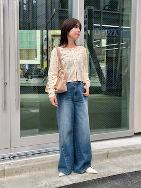 「Kastane（カスタネ）の【一部店舗限定】B ワッフル小花柄カーディガン（カーディガン/ボレロ、ホワイト系）」を使った、sakuさん（レディース・160cm）の春コーディネート