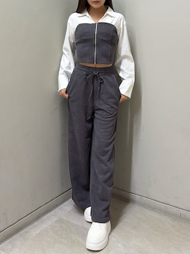 「RESEXXY（リゼクシー）のアイテム（その他パンツ）」を使った、misakiさん（レディース・163cm）の秋コーディネート