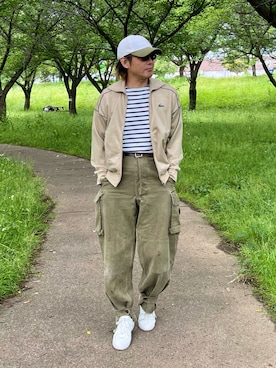 「LACOSTE（ラコステ）のアイテム（その他アウター、ベージュ系）」を使った、sunrisesea⭐︎文左衛門さん（メンズ・172cm）の春コーディネート