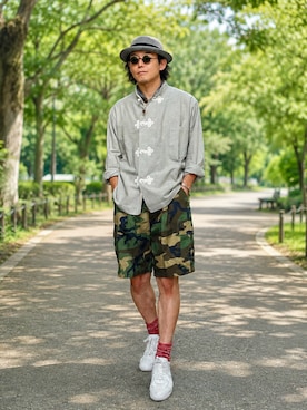 「WAIPER.inc（ワイパーインク）のアイテム（シャツ/ブラウス、ホワイト系）」を使った、sunrisesea⭐︎文左衛門さん（メンズ・172cm）の夏コーディネート
