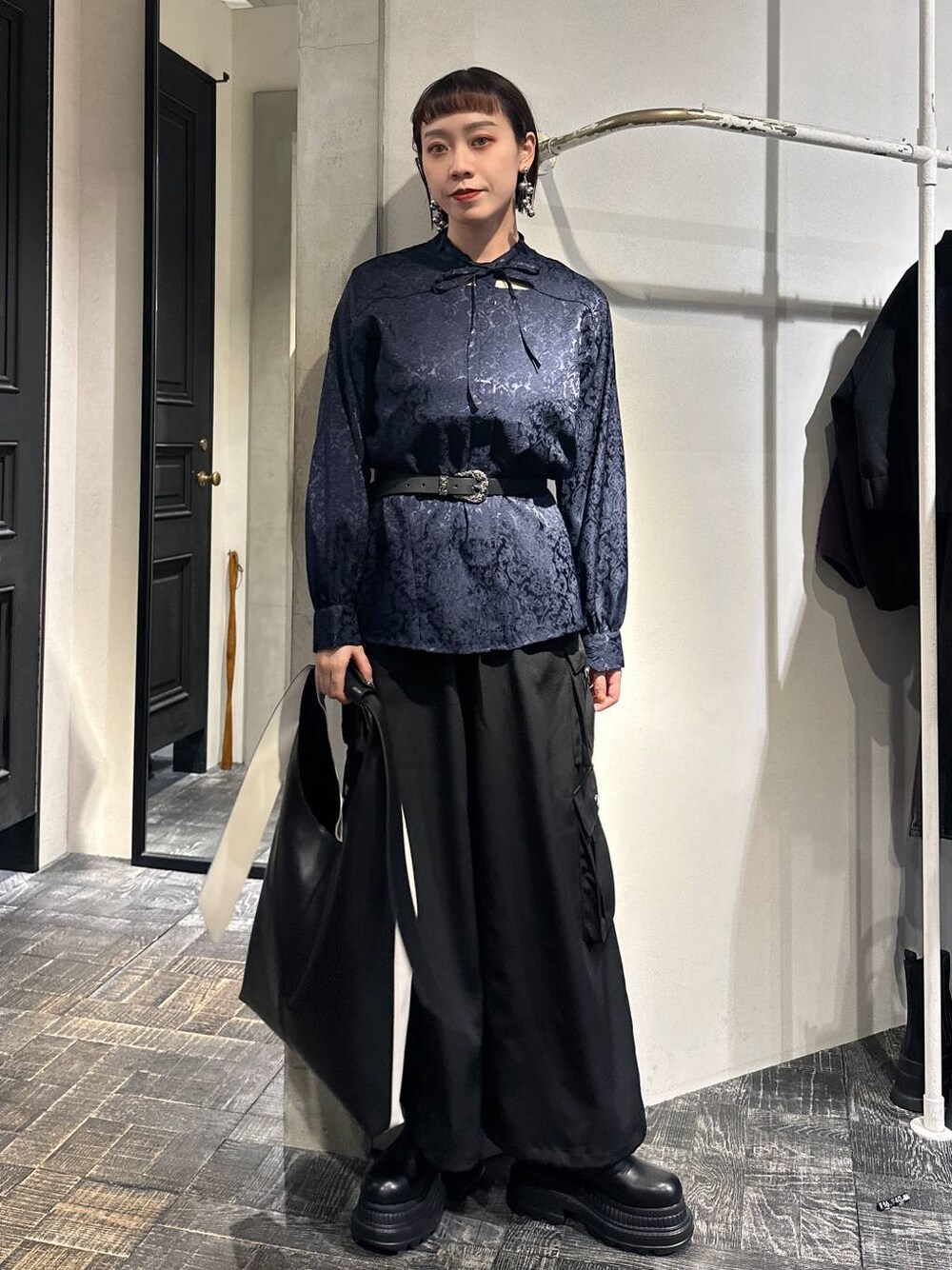 リボンタイジャガードブラウス(HARE)を使った人気ファッション