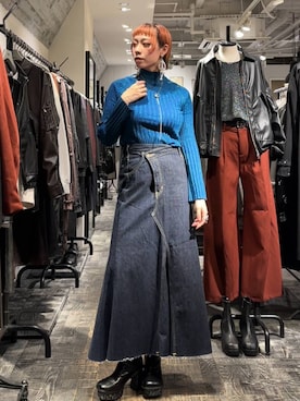 「アイテム（デニムスカート）」を使った、HARE / 瑜ユイさん（レディース・165cm・20代）の秋コーディネート