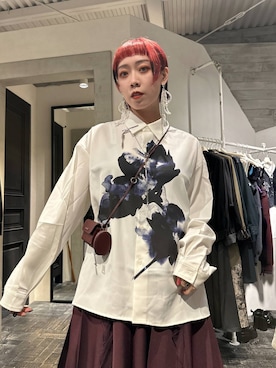 「アイテム（ブローチ/コサージュ）」を使った、HARE / 瑜ユイさん（レディース・165cm）の秋コーディネート
