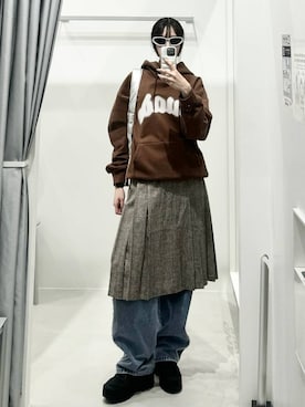 「アイテム（スカート、ブラウン系）」を使った、kitunesandayoさん（レディース・167cm）の秋コーディネート