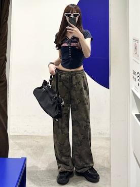 「GILAARCHIVE（ギラアーカイブ）のGILA ARCHIVE／レタリングクロップT（Tシャツ/カットソー、ブルー系）」を使った、kitunesandayoさん（レディース・167cm）の夏コーディネート