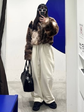 「アイテム（トートバッグ）」を使った、kitunesandayoさん（レディース・167cm・20代）の冬コーディネート