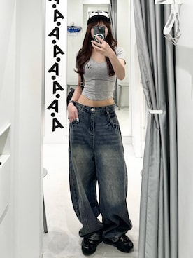 「MUCENT（ムセント）のMUCENT／ONYX Vネックトップス（Tシャツ/カットソー、グレー系）」を使った、kitunesandayoさん（レディース・167cm）の夏コーディネート