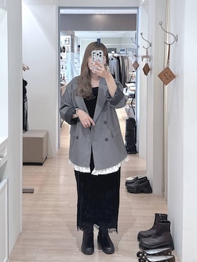 「LOWRYS FARM（ローリーズファーム）のベロアレースキャミワンピース 1070859（ワンピース、ブラック系）」を使った、ゆうかさん（レディース）の秋コーディネート