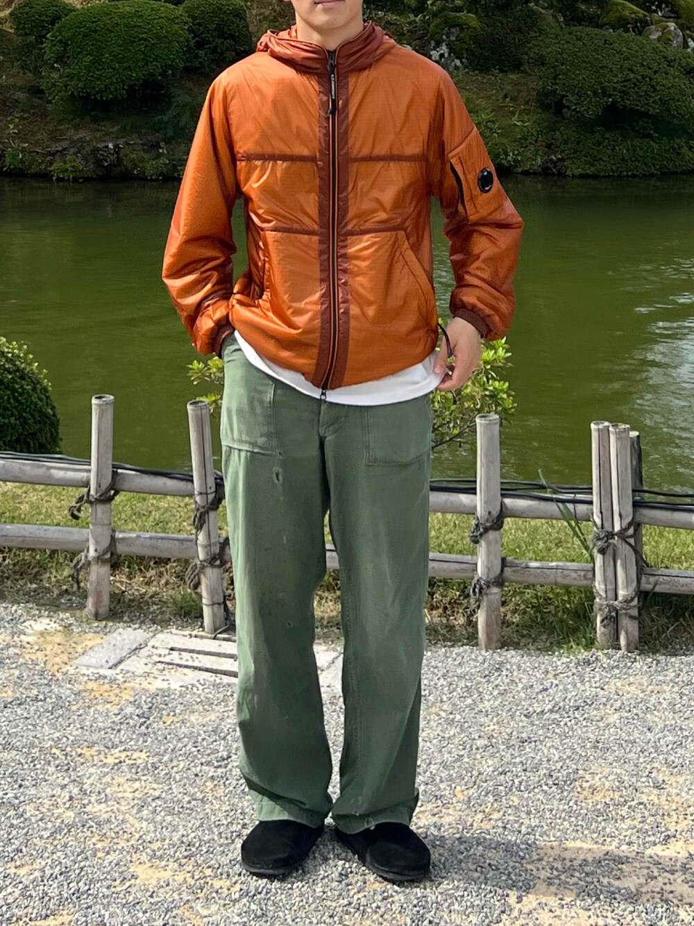 「レイヤードスタイル、大人コーデ、秋服準備はじめました、古着MIX、古着、古着コーデ、古着好きな人と繋がりたい、古着女子、古着男子、きれいめカジュアル、シンプルスタイル、ヴィンテージ、秋コーデ、冬コーデ、休日コーデ」｜「cpcompanyのアイテム（ブルゾン、オレンジ系）」を使った、abharakunさん（メンズ・170cm）の秋コーディネートの1枚目の写真