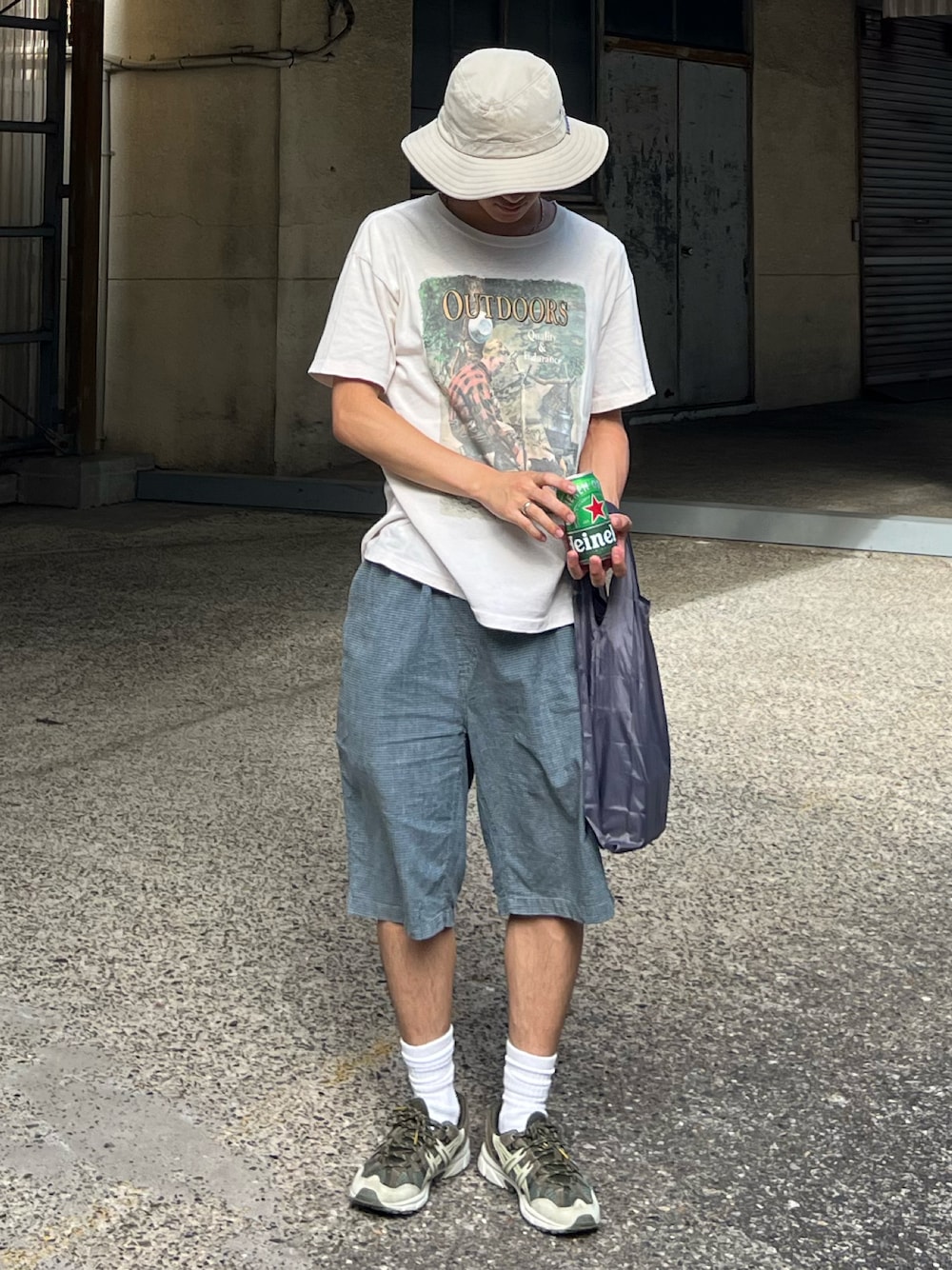 「チェック、アウトドアスタイル、レイヤードスタイル、カーキ、秋っぽコーデ更新中、秋冬コーデ、秋服コーデ、スニーカーコーデ、古着MIX、古着、古着コーデ、古着好きな人と繋がりたい、古着女子、古着男子、シティーボーイ」｜「patagoniaのPatagonia/パタゴニア QUANDARY BRIMMER (L/XL) HAT ハット（ハット、ベージュ系）」を使った、abharakunさん（メンズ・170cm）の秋コーディネートの1枚目の写真