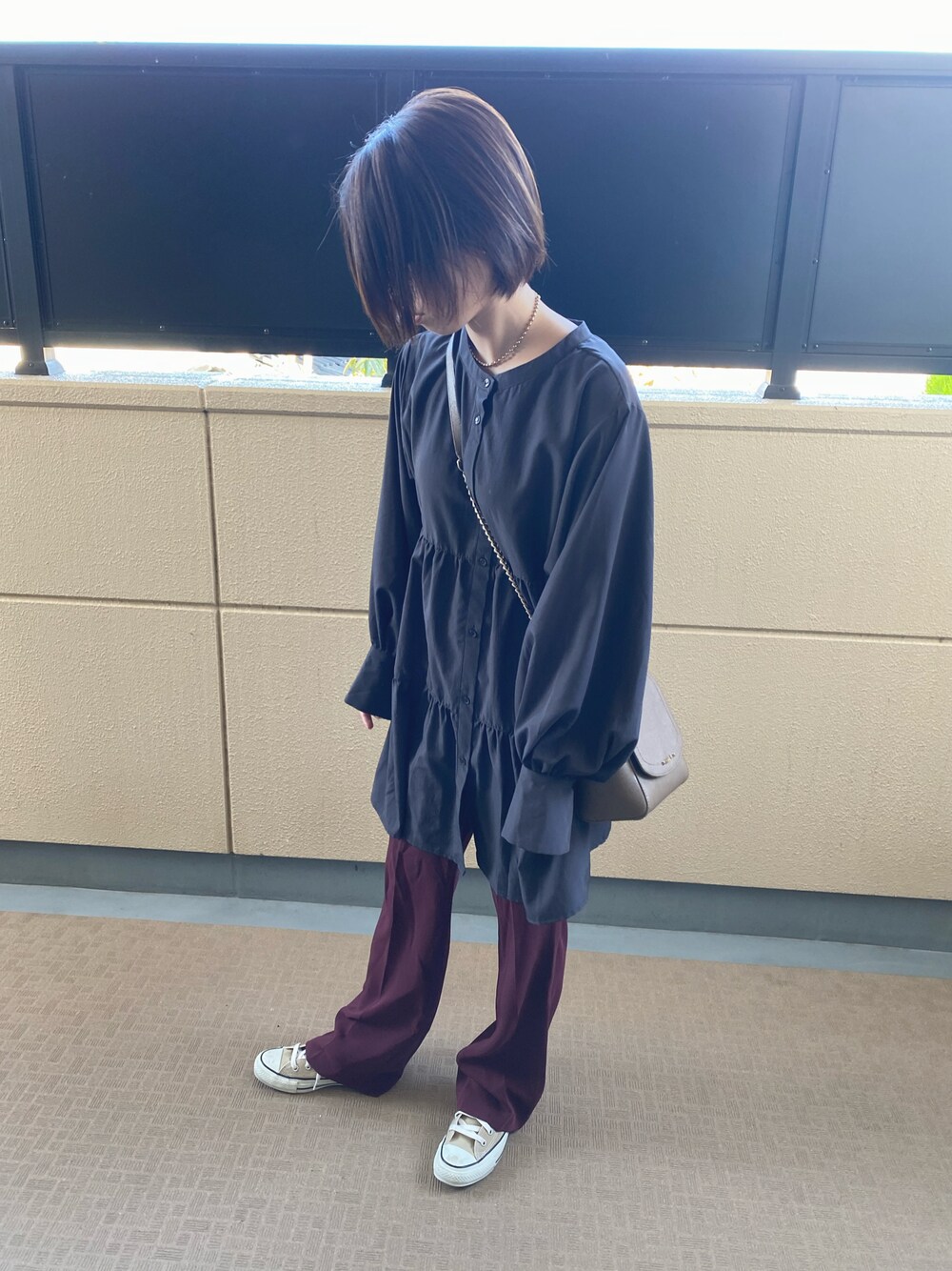「秋のコーデ、秋コーデ、秋色、wcloset、LOWRYS FARM、コンバース、コンバース ハイカット、jouetie、furla」｜「CONVERSEのCONVERSE コンバース オール スター カラーズ ハイ / ALL STAR COLORS HI (ﾍﾞｰｼﾞｭ) 32664389（スニーカー、ベージュ系）」を使った、tomoka☺︎さん（レディース・155cm）の秋コーディネートの1枚目の写真