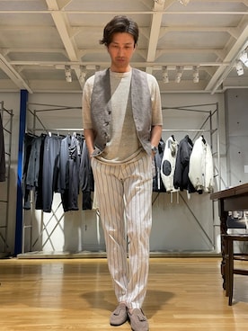 「アイテム（ローファー、グレー系）」を使った、2ndbmさん（メンズ・174cm）の春コーディネート