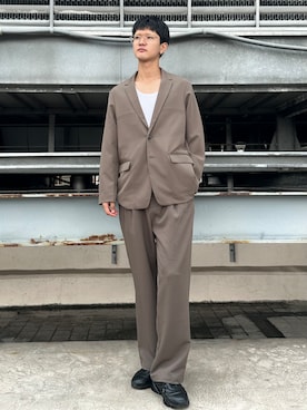 「tk.TAKEO KIKUCHI（ティーケータケオキクチ）のアイテム（パンツ）」を使った、KOHEIさん（メンズ・181cm）の夏コーディネート
