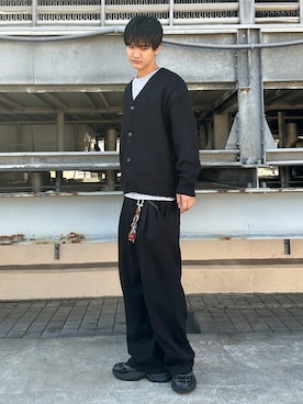 「tk.TAKEO KIKUCHI（ティーケータケオキクチ）の【スタッフ着用率NO1】バギースウェットパンツ（その他パンツ、ブラック系）」を使った、KOHEIさん（メンズ・181cm）の秋コーディネート