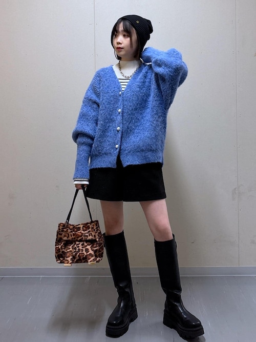 25fw新作【新品未使用 アルチビオ】機能素材ライン切り替えハイネック38号 高身長 袖丈たっぷりワイドリブプチハイネックセーター （トールサイズ