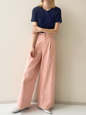 「ワイドパンツ」｜「アイテム（デニムパンツ、ピンク系）」を使った、スさん（レディース・175cm）の春コーディネート