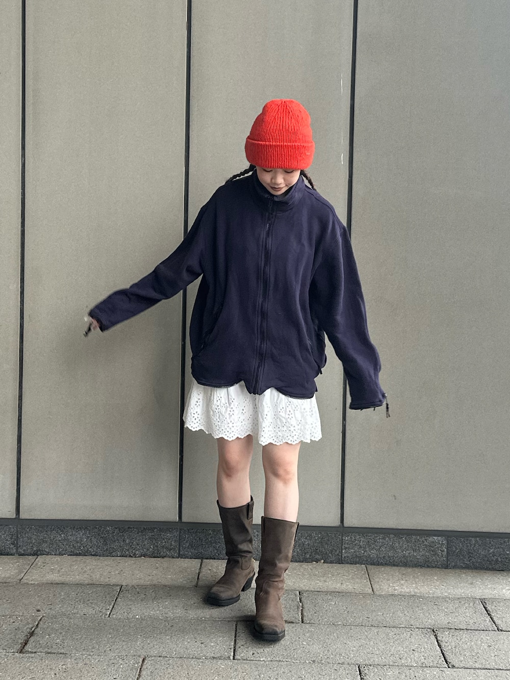 ZARAのブーツを使った「ウエスタンブーツ」の人気ファッション