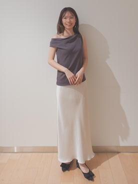 「OUR WACOAL（アワワコール）のカップ付きアシンメトリートップス　ノンワイヤー（T Shirts、グレー系）」を使った、OURWACOALさん（レディース）の夏コーディネート