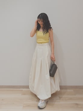 「OUR WACOAL（アワワコール）のカップ付きタンクトップ　ノンワイヤー（Tank tops、イエロー系）」を使った、OURWACOALさん（レディース）の夏コーディネート