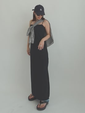 「OUR WACOAL（アワワコール）のカップ付きキャミワンピース　ノンワイヤー（One piece dress、ブラック系）」を使った、OURWACOALさん（レディース）の夏コーディネート