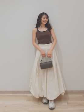 「OUR WACOAL（アワワコール）のカップ付きキャミソール（Camisole、ブラウン系）」を使った、OURWACOALさん（レディース）の夏コーディネート