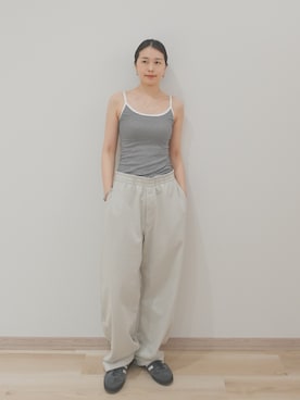 「OUR WACOAL（アワワコール）のカップ付きキャミソール（Camisole、ホワイト系）」を使った、OURWACOALさん（レディース）の夏コーディネート
