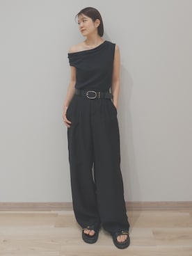 「OUR WACOAL（アワワコール）のカップ付きアシンメトリートップス　ノンワイヤー（T Shirts、ブラック系）」を使った、OURWACOALさん（レディース）の夏コーディネート