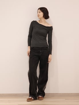 「OUR WACOAL（アワワコール）のカップ付きアシンメトリートップス（Tシャツ/カットソー、グレー系）」を使った、OURWACOALさん（レディース・164cm）の秋コーディネート