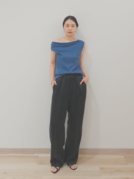 「OUR WACOAL（アワワコール）のカップ付きアシンメトリートップス　ノンワイヤー（T Shirts、ブルー系）」を使った、OURWACOALさん（レディース）の夏コーディネート