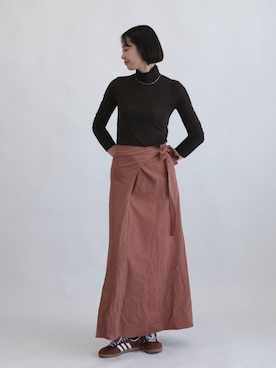 「OUR WACOAL（アワワコール）のカップ付きタートルネックトップス（Tシャツ/カットソー、ブラウン系）」を使った、OURWACOALさん（レディース・164cm）の秋コーディネート